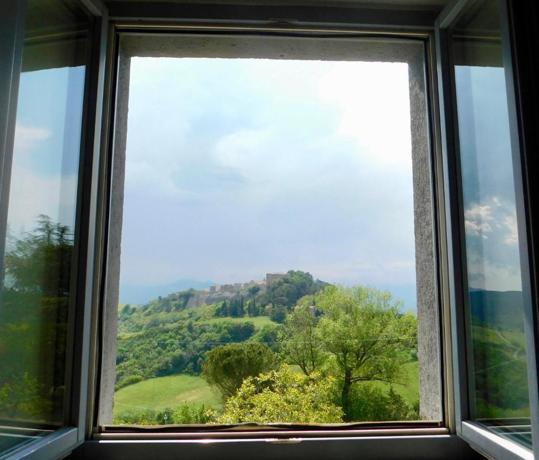 Podere Orto Wine Country House Trevinano Bagian luar foto
